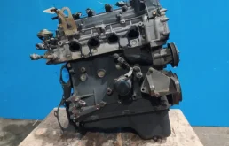 Двигатель без навесного для Nissan Almera на фотографиях