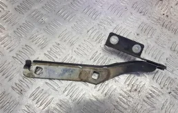 Петля капота правая для Citroen Berlingo 2016 года на фотографиях