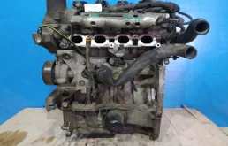 Двигатель без навесного для Nissan Tiida 2007 года на фотографиях