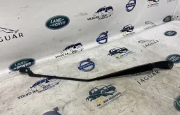 Поводок лобового стеклоочистителя правый для Volvo C30 2006 года на фотографиях