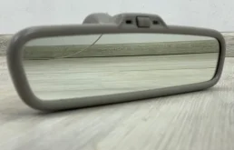 Зеркало заднего вида (в салоне) для Audi Q7 2008 года на фотографиях