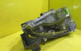 Фара левая для Mazda CX 5 2020 года на фотографиях