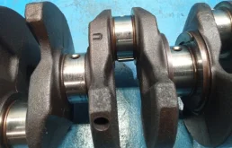 Коленвал для Mitsubishi Outlander 2013 года на фотографиях