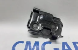 Замок капота для Mercedes-Benz GL class 2016 года на фотографиях