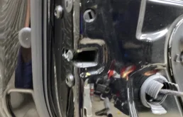 Дверь задняя левая для Audi Q7 2011 года на фотографиях