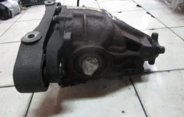 Редуктор заднего моста для Mercedes-Benz Vito на фотографиях