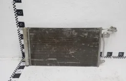 Радиатор кондиционера для Skoda Rapid 2017 года на фотографиях