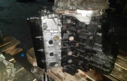 Двигатель без навесного для Jeep Liberty на фотографиях