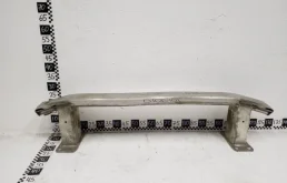 Усилитель бампера передний верхний для Audi Q7 2018 года на фотографиях