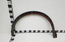 Расширитель арок передний правый для Audi Q3 2015 года на фотографиях