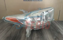 Фара правая для Toyota Highlander 2007 года на фотографиях