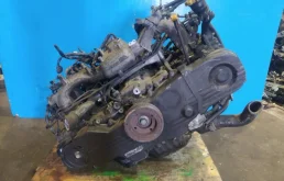 Двигатель без навесного для Subaru Legacy B4 2002 года на фотографиях