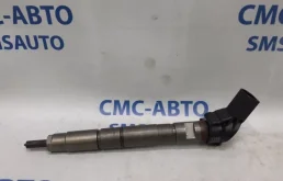 Форсунка топливная для Audi Q7 2010 года на фотографиях