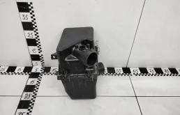 Корпус воздушного фильтра для Toyota RAV4 на фотографиях