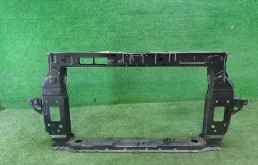 Панель радиатора (телевизор) для Hyundai Creta 2024 года на фотографиях