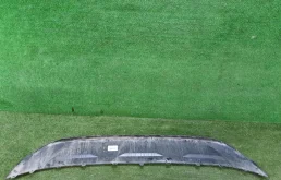 Спойлер переднего бампера для Audi Q7 2018 года на фотографиях