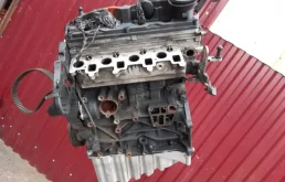 Двигатель без навесного для Volkswagen Amarok на фотографиях