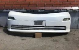 Бампер передний для Toyota Alphard 2003 года на фотографиях