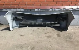 Бампер передний для Toyota Alphard 2003 года на фотографиях