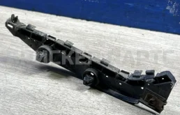 Направляющая бампера передняя левая (71198SNB003) для Honda Civic FD 2005-2012 седан