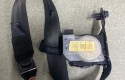 Ремень безопасности передний левый для Kia Rio 2014 года на фотографиях