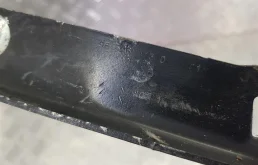 Петля капота правая для Citroen Berlingo 2016 года на фотографиях