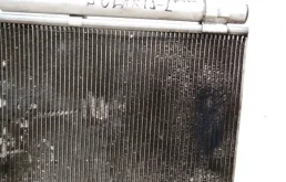 Радиатор кондиционера для Hyundai Solaris 2015 года на фотографиях