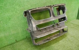 Панель радиатора (телевизор) для BMW X3 на фотографиях