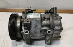 Компрессор кондиционера для Renault Logan 2012 года на фотографиях