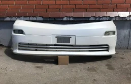 Бампер передний для Toyota Alphard 2003 года на фотографиях