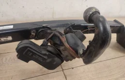 Фаркоп для Volkswagen Touareg на фотографиях