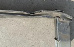 Усилитель бампера передний верхний для Opel Astra 2013 года на фотографиях