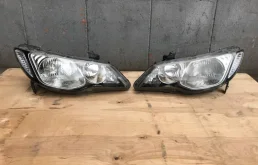 Фара ксенон левая для Honda Civic 2005 года на фотографиях