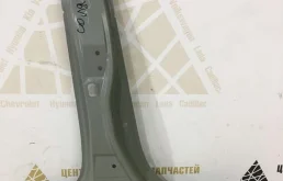 Порог правый для Hyundai Solaris 2014 года на фотографиях