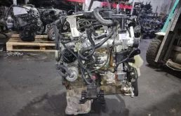 Двигатель для Nissan Serena 1999 года на фотографиях