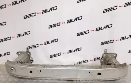 Усилитель переднего бампера для Volvo C30 на фотографиях