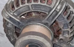 Генератор для Volvo XC90 2013 года на фотографиях