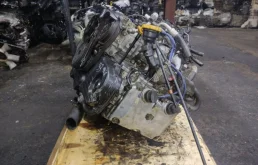 Двигатель для Subaru Legacy 2002 года на фотографиях