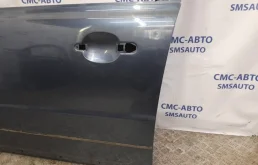 Двери для Volvo XC70 2009 года на фотографиях