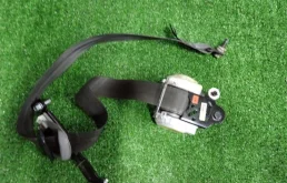 Ремень безопасности передний левый для Kia Rio 2014 года на фотографиях