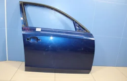 Дверь передняя правая для Audi A4 2013 года на фотографиях