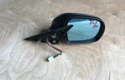 Стекла и зеркала для Subaru Legacy 2009 года на фотографиях