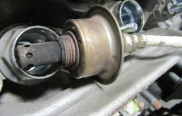 Лямбда-зонд (верхний) для Honda Civic 2005 года на фотографиях