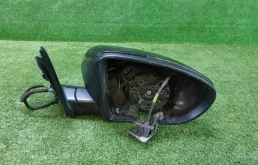 Зеркало боковое правое для Nissan Qashqai 2012 года на фотографиях