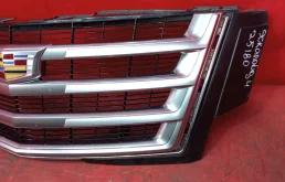 Решетка переднего бампера для Cadillac Escalade на фотографиях