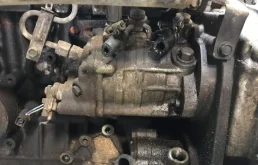 ГБЦ для Nissan X-Trail 2003 года на фотографиях