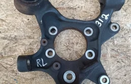 Кулак задний левый для Mitsubishi Pajero на фотографиях