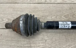 Привод передний правый для Volkswagen Tiguan 2016 года на фотографиях