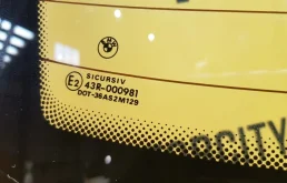 Стекла и зеркала для BMW 7er 1997 года на фотографиях