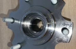 Ступица колеса задняя правая для Mitsubishi Pajero на фотографиях